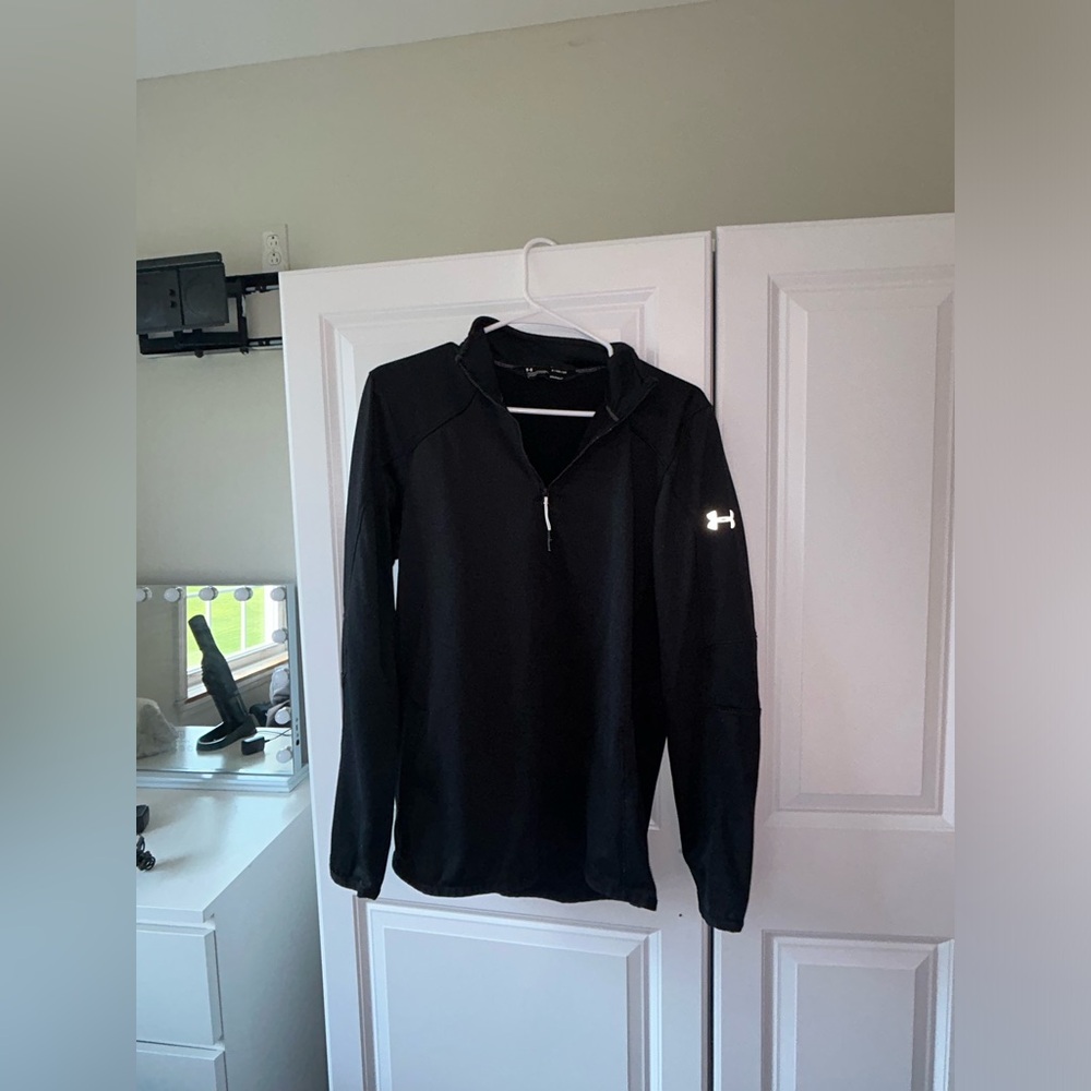Under armor half zip up- brand new without tags-